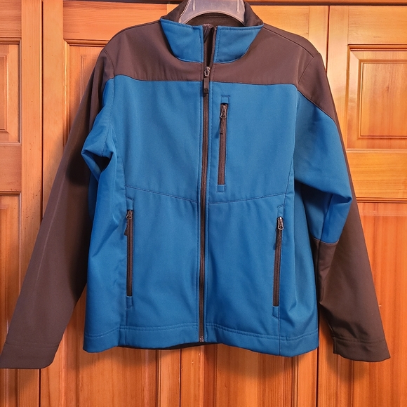 Storm Creek Softshell Jacket - Picture 1 of 2